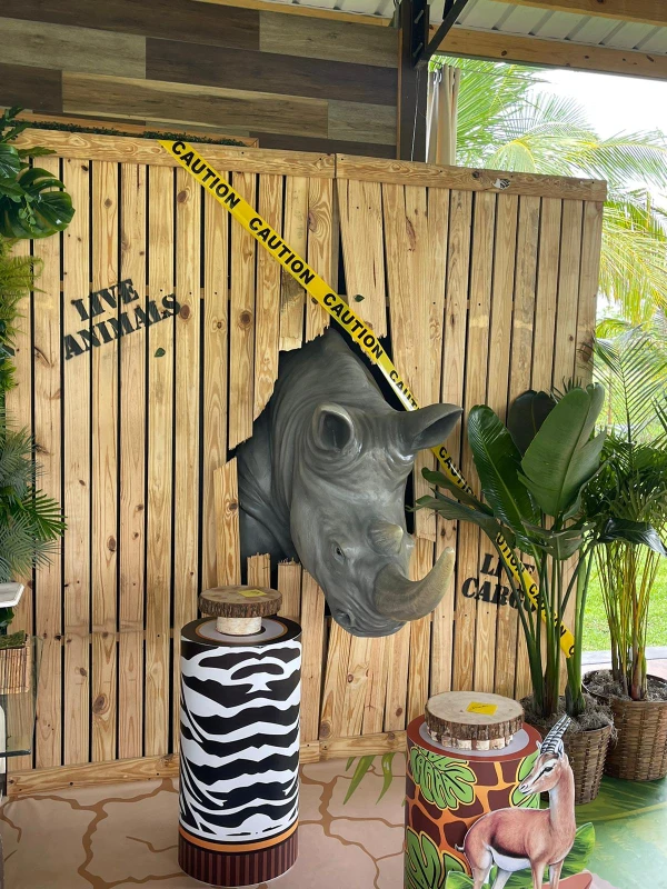 theme-parties-gal-3