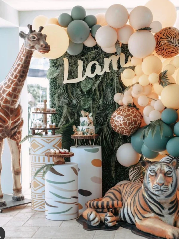 theme-parties-gal-5